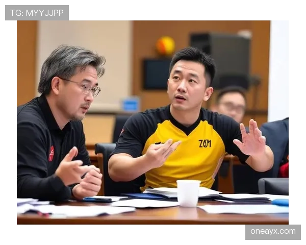 恢复比赛的规则：坠球、开球与裁判哨声的正确执行方式